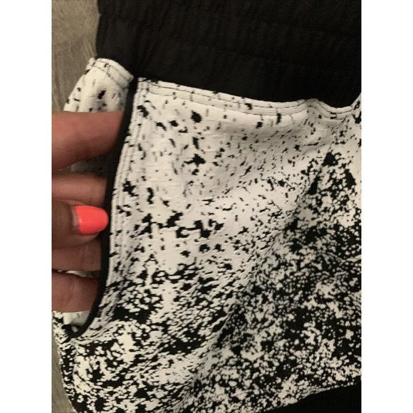 Gemini Skort in Pixelate & Black Sz XS Tennis Skor - Picture 8 of 9